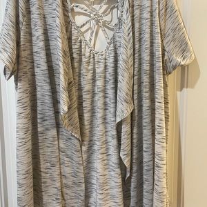 Maurices 3x, grey/white lightweight cardigan/shrug
